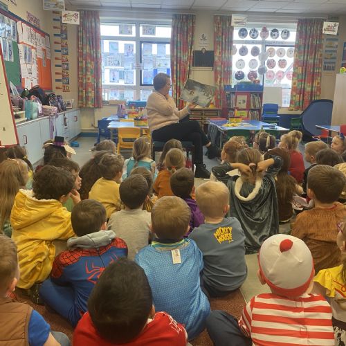 A real life author came to read to us on World Book Day!